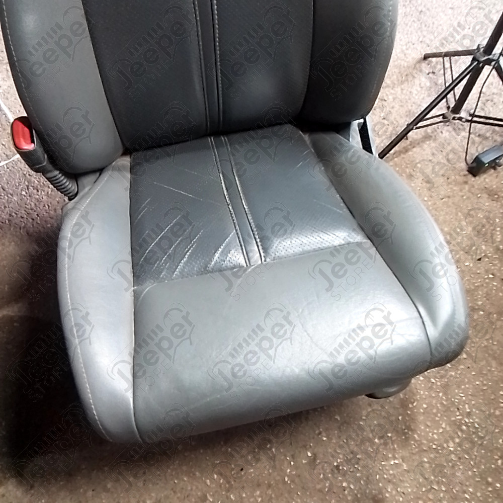 Occasion : Siège passager gris en cuir (sans son socle) pour Jeep Grand Cherokee WH, WK