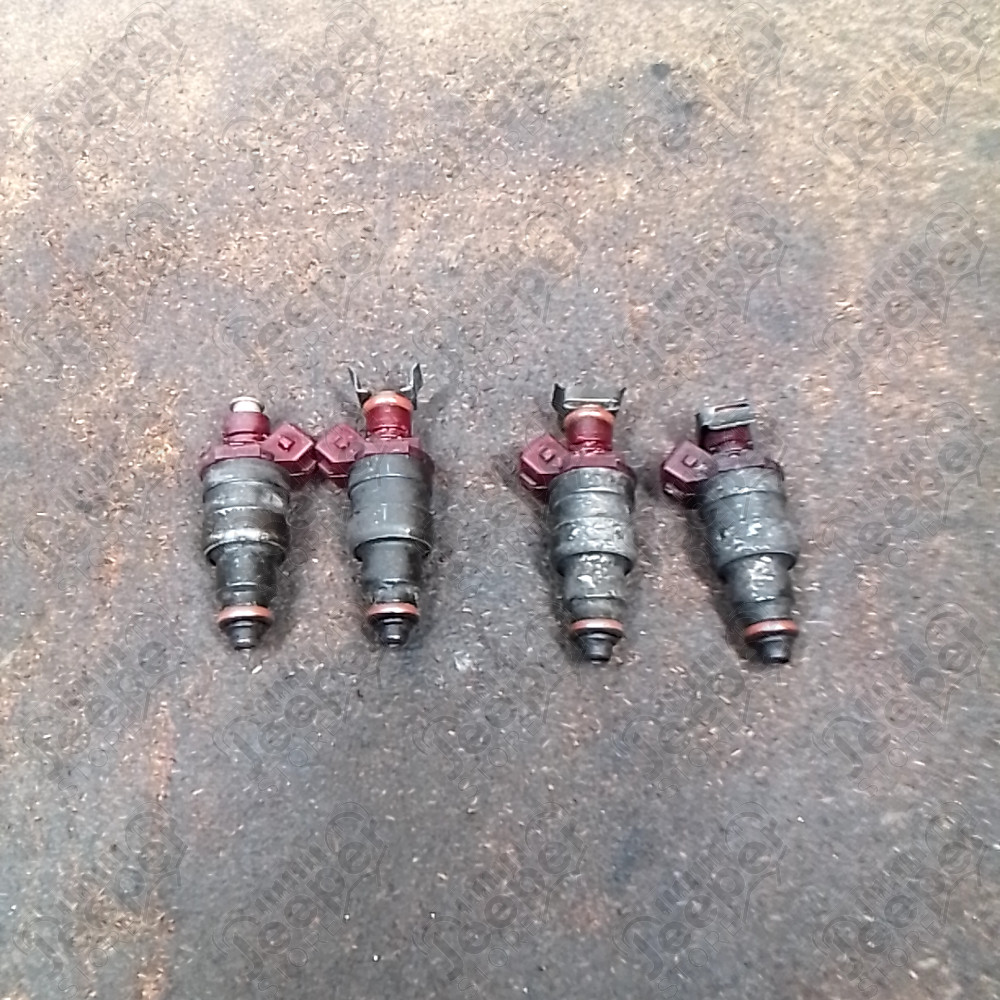 Occasion : Lot de 4 injecteurs pour 2.5L essence multi points pour Jeep YJ, XJ