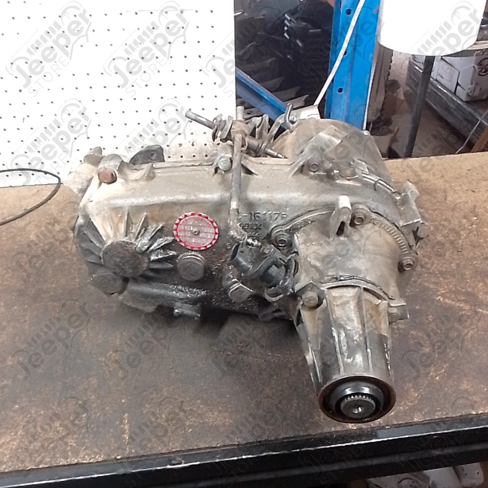 Occasion : Boîte de transfert NP231 2.5L essence / ratio : 2,72 / nombre de dents : 21 (non testée) pour Jeep Cherokee XJ