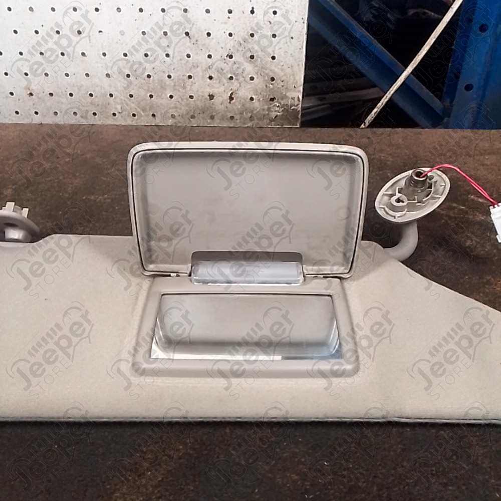 Occasion : Pare soleil passager (beige) pour Jeep Cherokee Liberty KJ