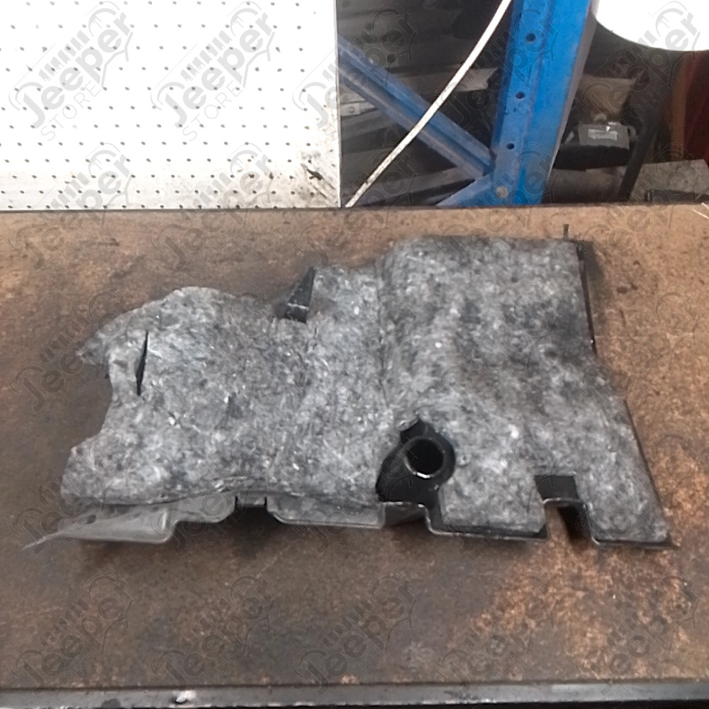 Occasion : Cache plastique intérieur (côté passager) pour Jeep Cherokee Liberty KJ