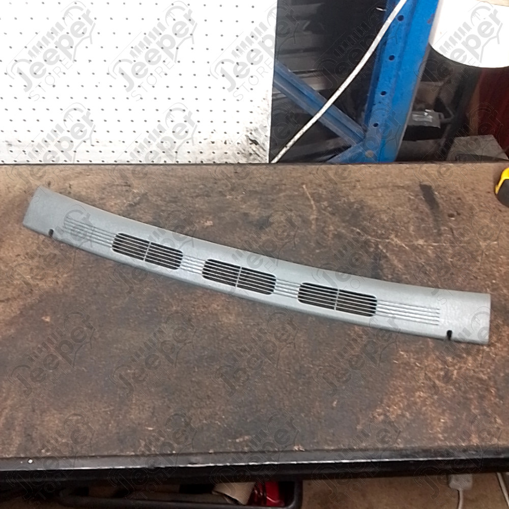 Occasion : Cache plastique arrière pour ciel de toit pour Jeep Cherokee Liberty KJ