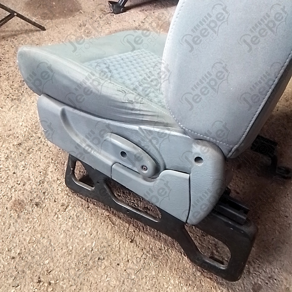 Occasion : Siège conducteur gris en tissu pour Jeep Cherokee Liberty KJ