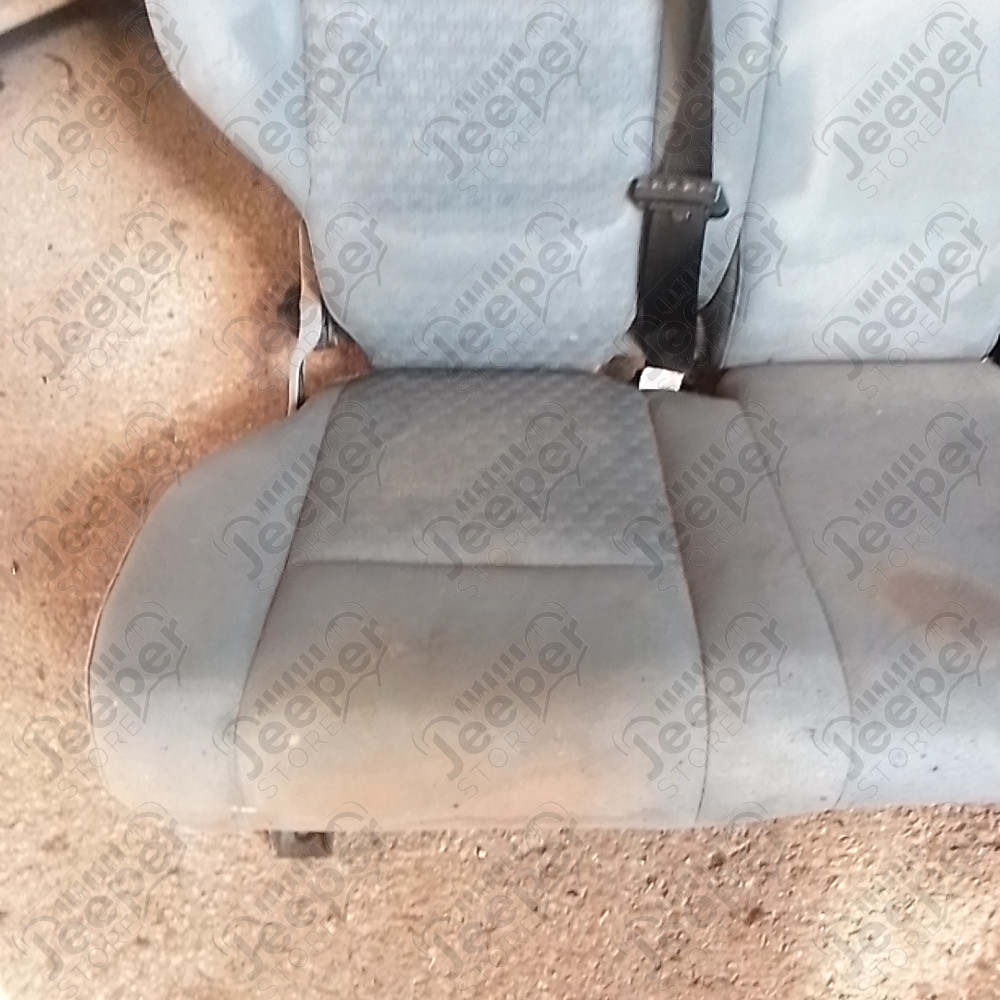 Occasion : Banquette arrière (assise + dossier) en tissu gris d'origine pour Jeep Cherokee Liberty KJ