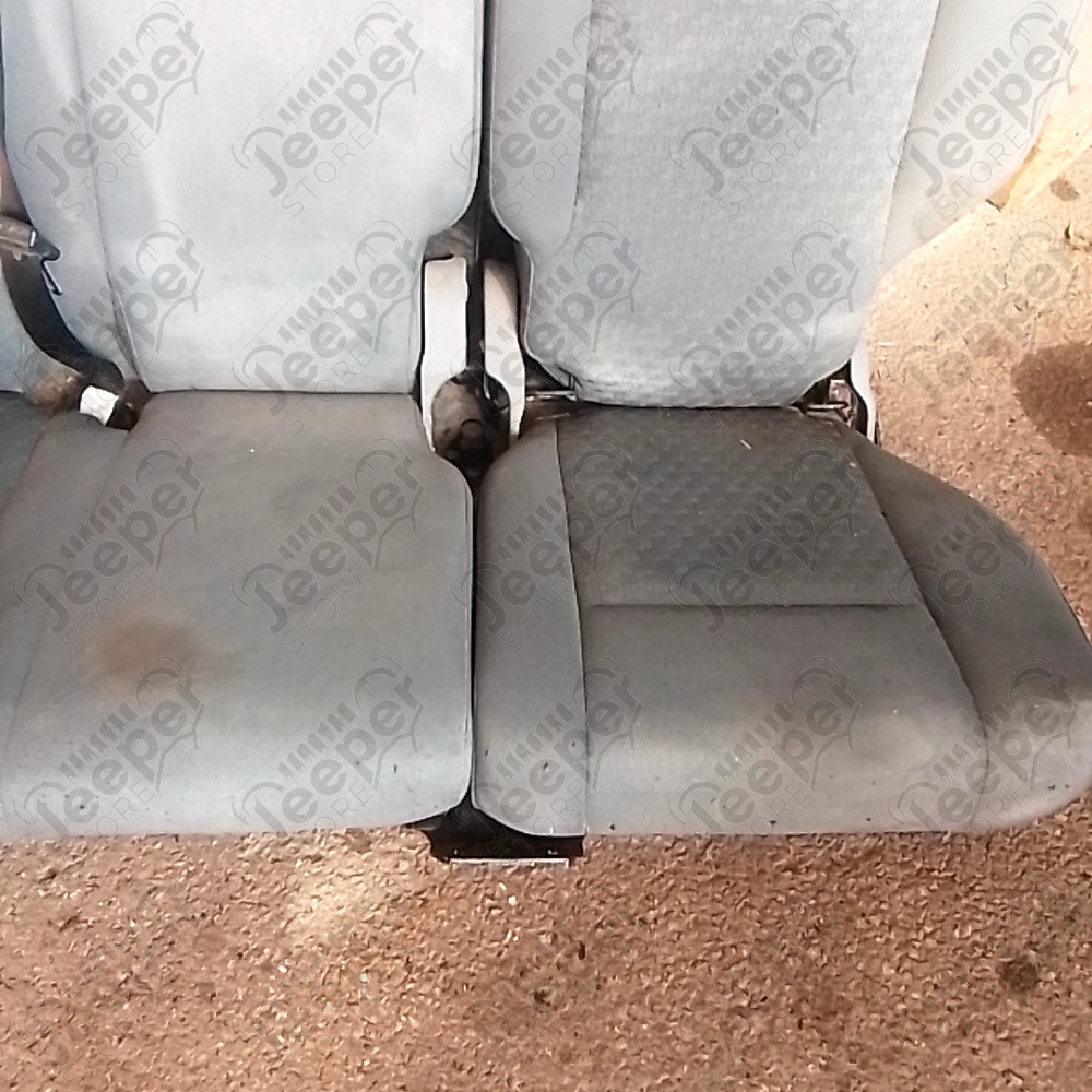 Occasion : Banquette arrière (assise + dossier) en tissu gris d'origine pour Jeep Cherokee Liberty KJ