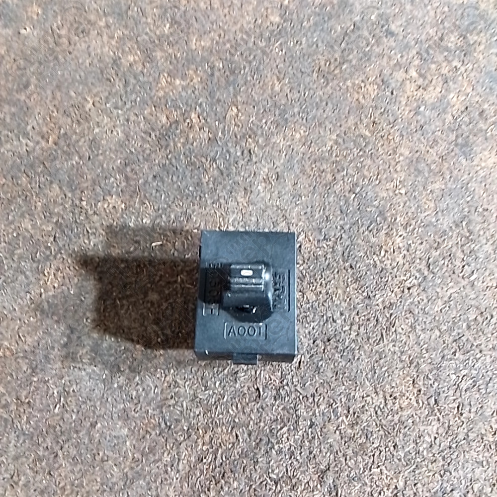 Occasion : Bouton lève vitre arrière pour Jeep Grand Cherokee ZJ, ZG