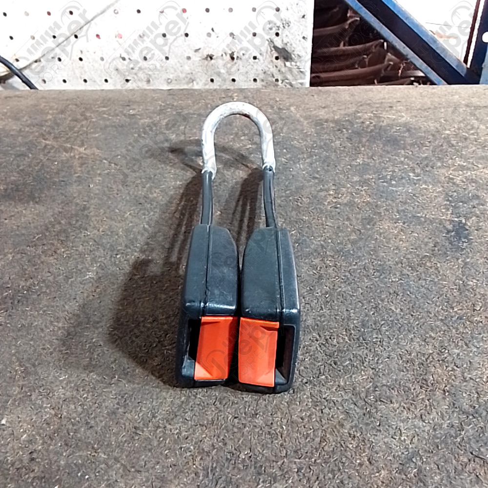 Occasion : Boucles de ceintures banquette arrière pour GOLF III pour Jeep divers