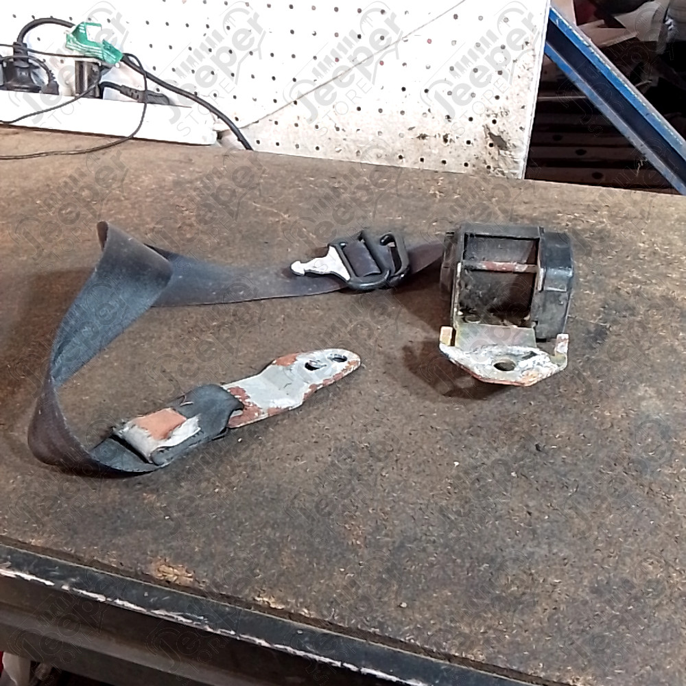 Occasion : Ceinture de sécurité avec enrouleur droite pour Jeep divers