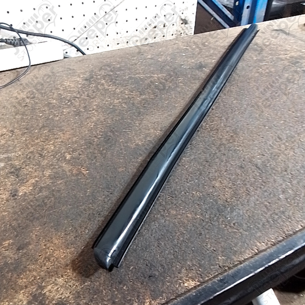 Occasion : Lèche vitre extérieur avant gauche pour Jeep Grand Cherokee WJ, WG