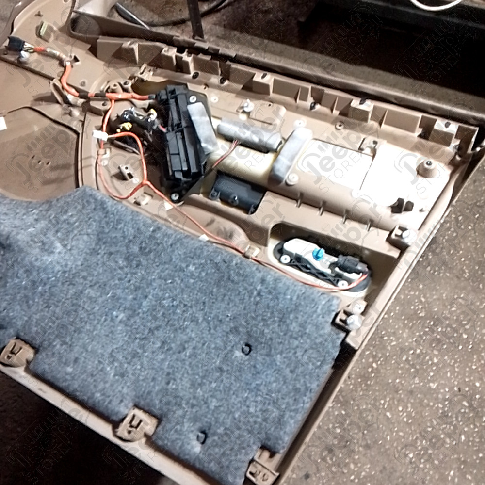 Occasion : Panneau de porte intérieur avant gauche marron/crème pour Jeep Grand Cherokee WJ, WG