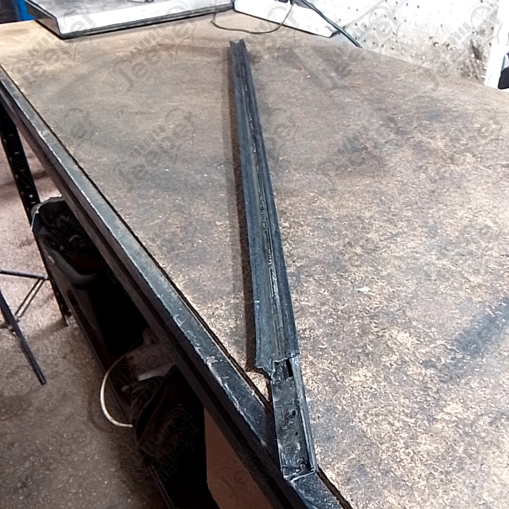 Occasion : Lèche vitre extérieur avant gauche pour Jeep Grand Cherokee ZJ, ZG