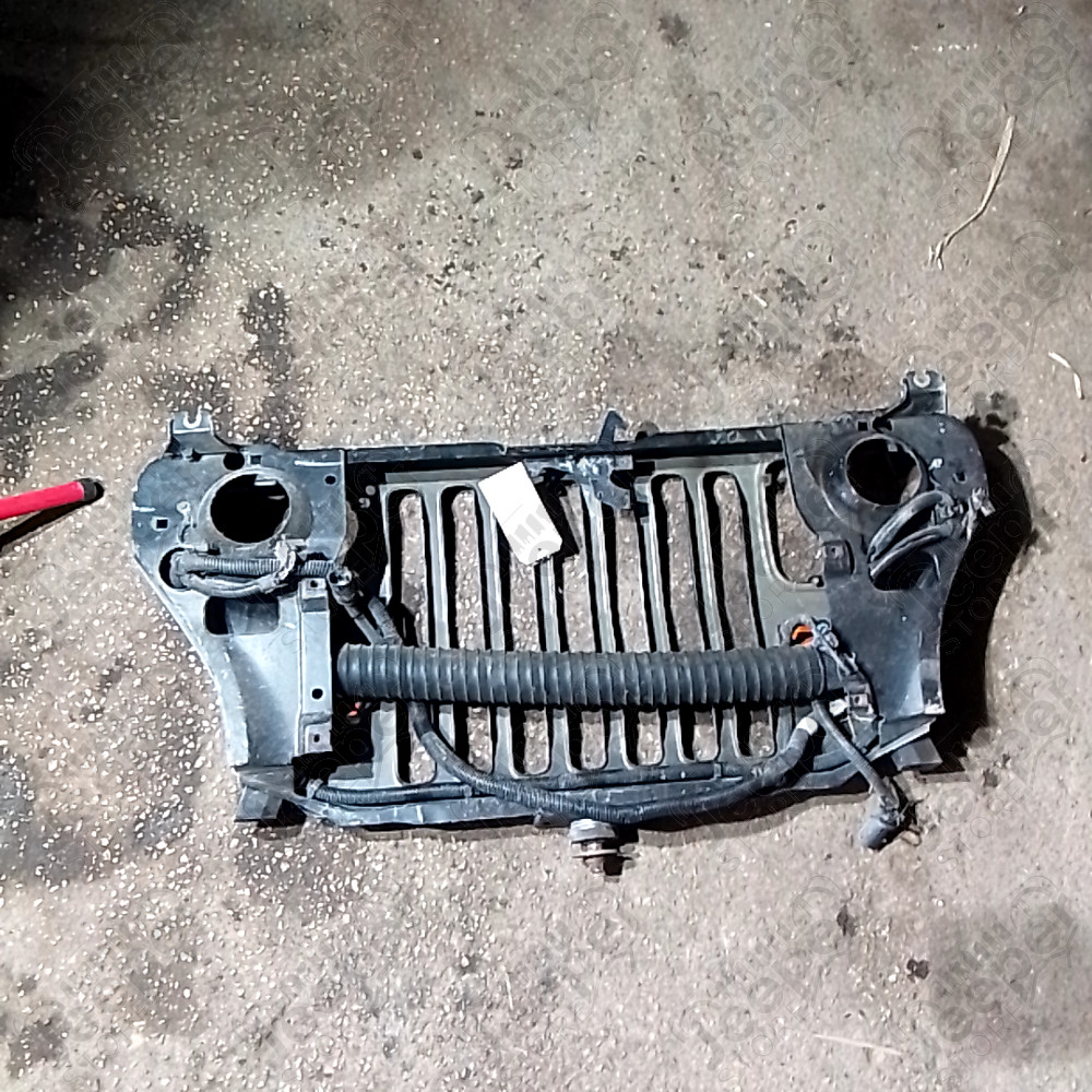Occasion : Calandre noire pour Jeep Wrangler YJ