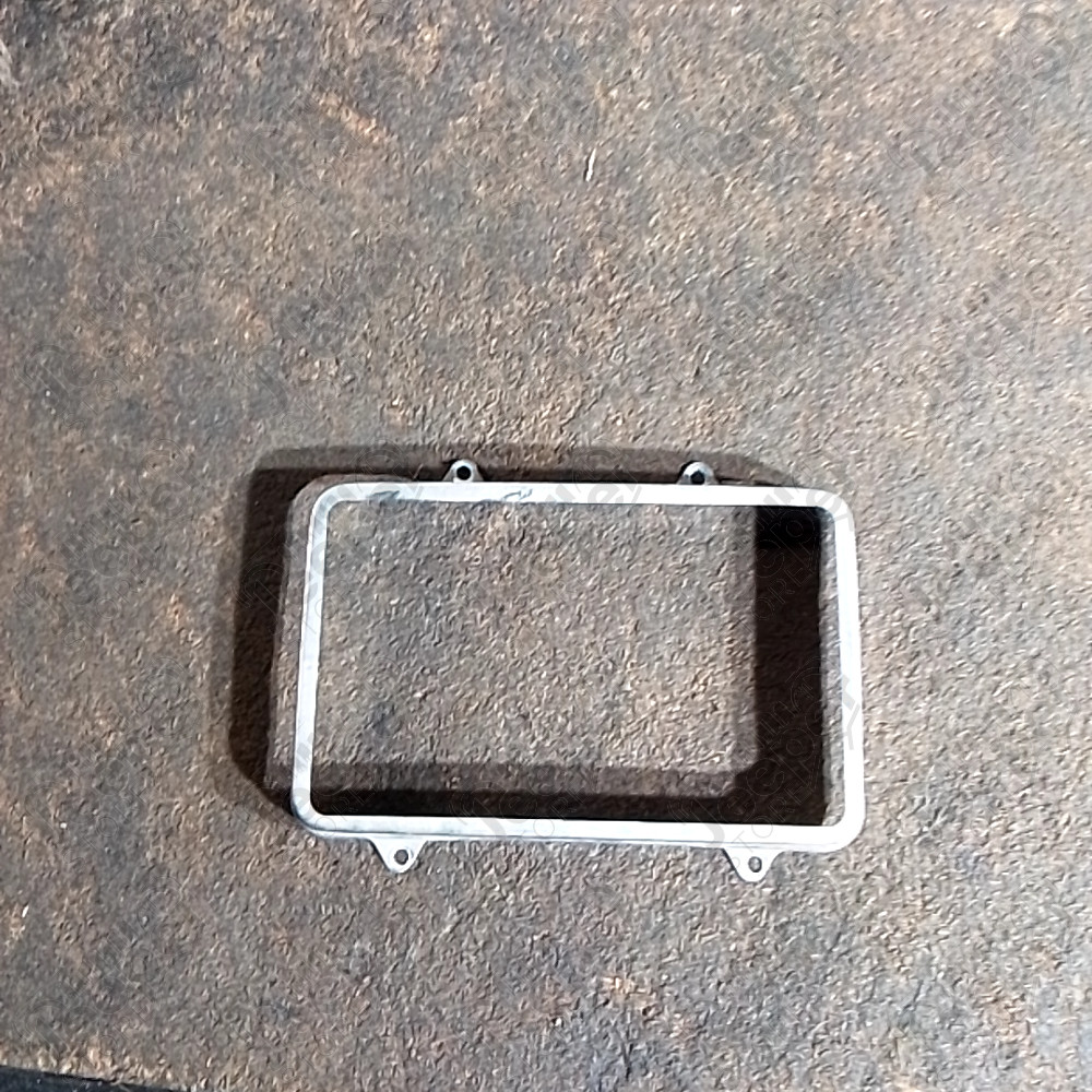 Occasion : Enjoliveur de phare avant d'origine version Europe pour Jeep Wrangler YJ