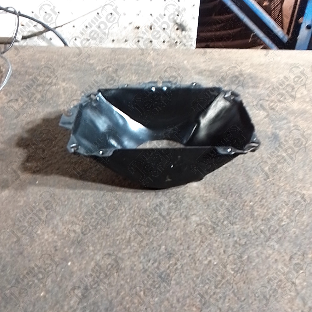 Occasion : Cuvelage pour phare avant droit version Europe pour Jeep Wrangler YJ