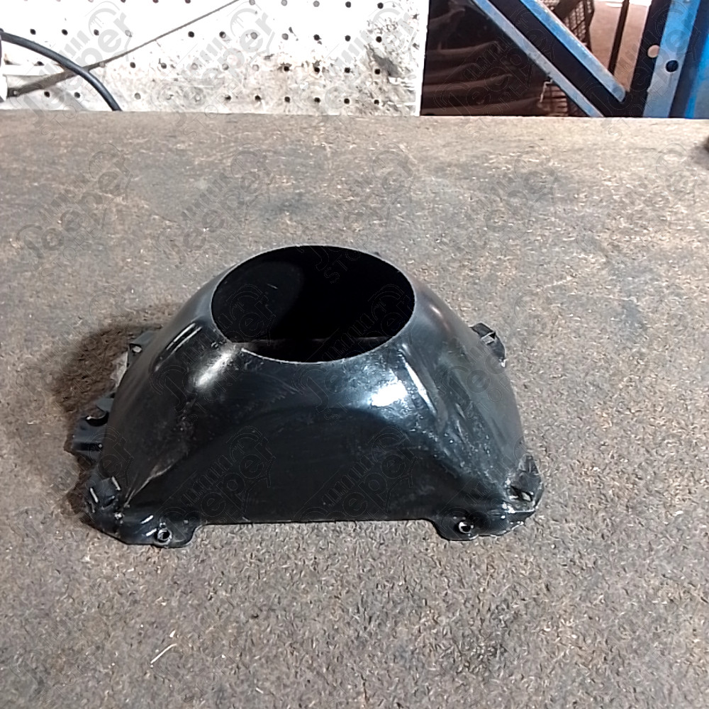 Occasion : Cuvelage pour phare avant gauche version Europe pour Jeep Wrangler YJ