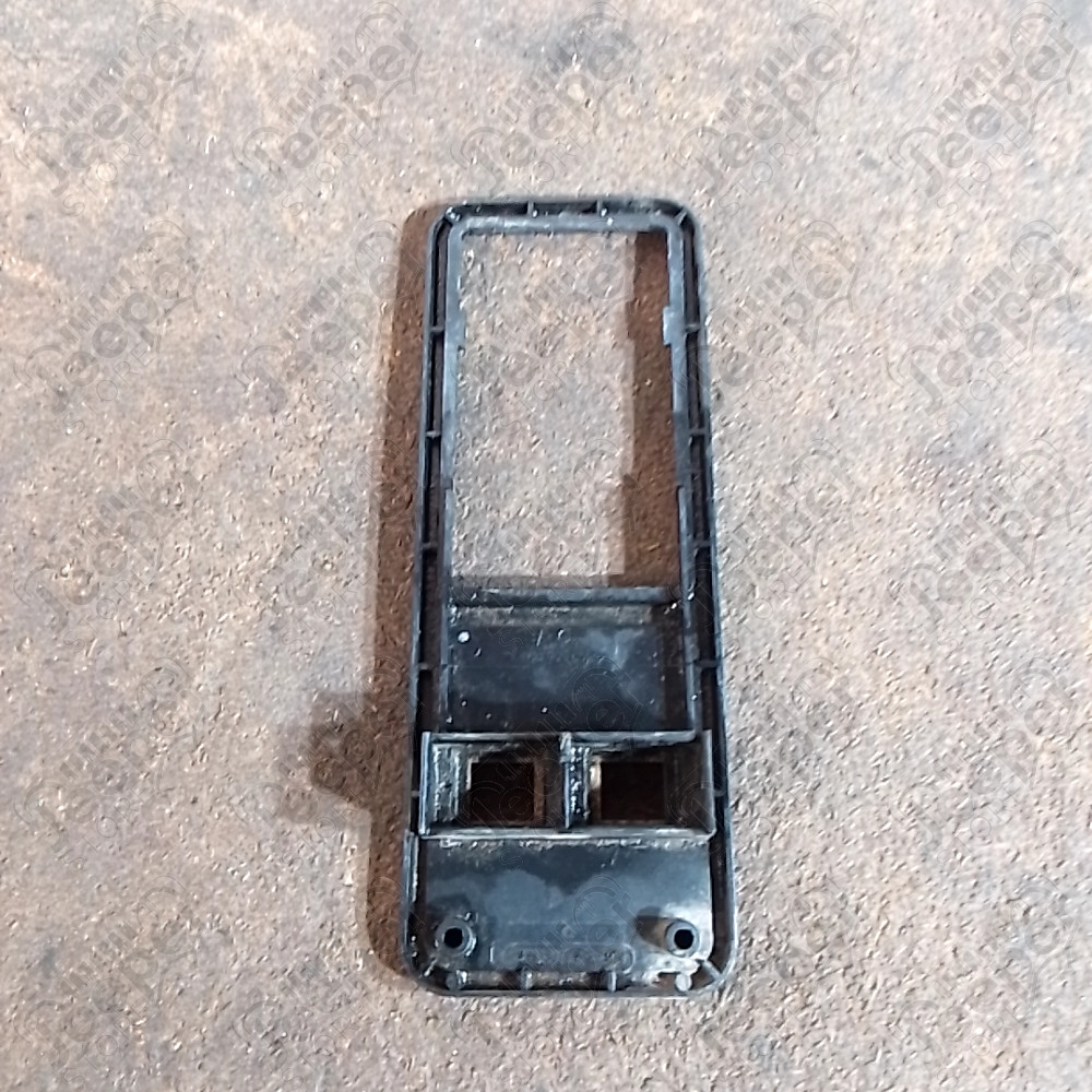 Occasion : Cache plastique intérieur porte avant droite pour Jeep Cherokee XJ