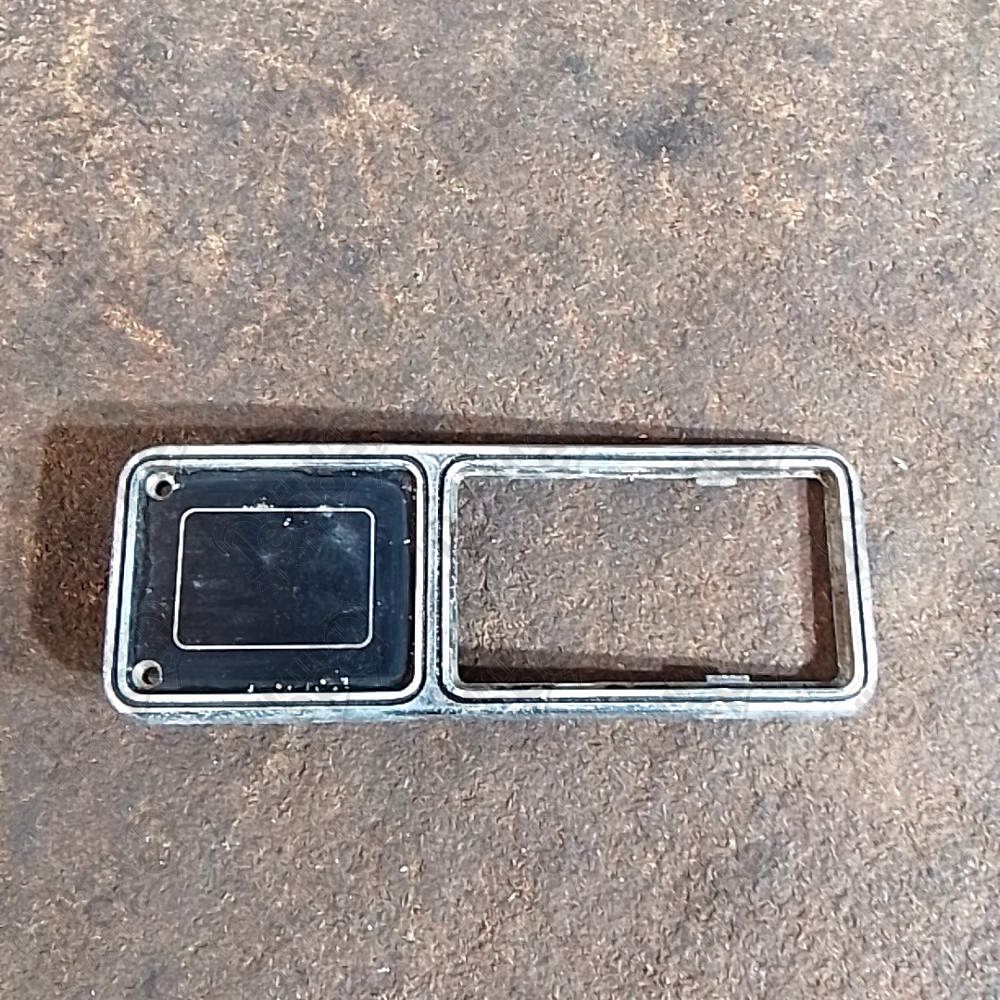 Occasion : Cache plastique intérieur porte côté droit pour Jeep Cherokee XJ