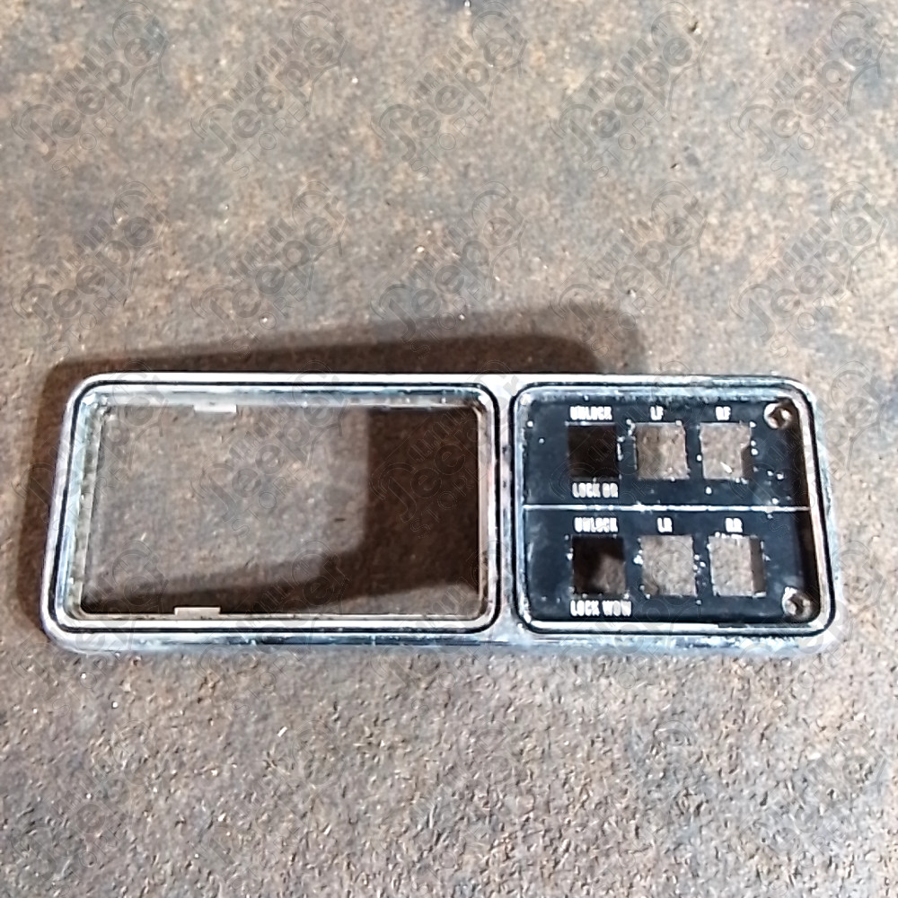 Occasion : Cache plastique intérieur porte avant gauche pour commande vitre pour Jeep Cherokee XJ