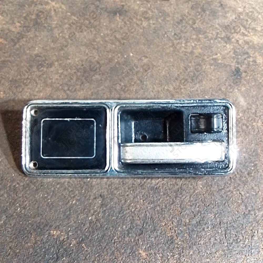 Occasion : Cache plastique + poignée intérieur porte avant droite pour Jeep Cherokee XJ