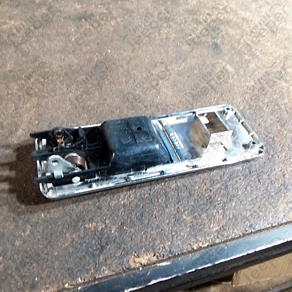 Occasion : Cache plastique + poignée intérieur porte avant droite pour Jeep Cherokee XJ