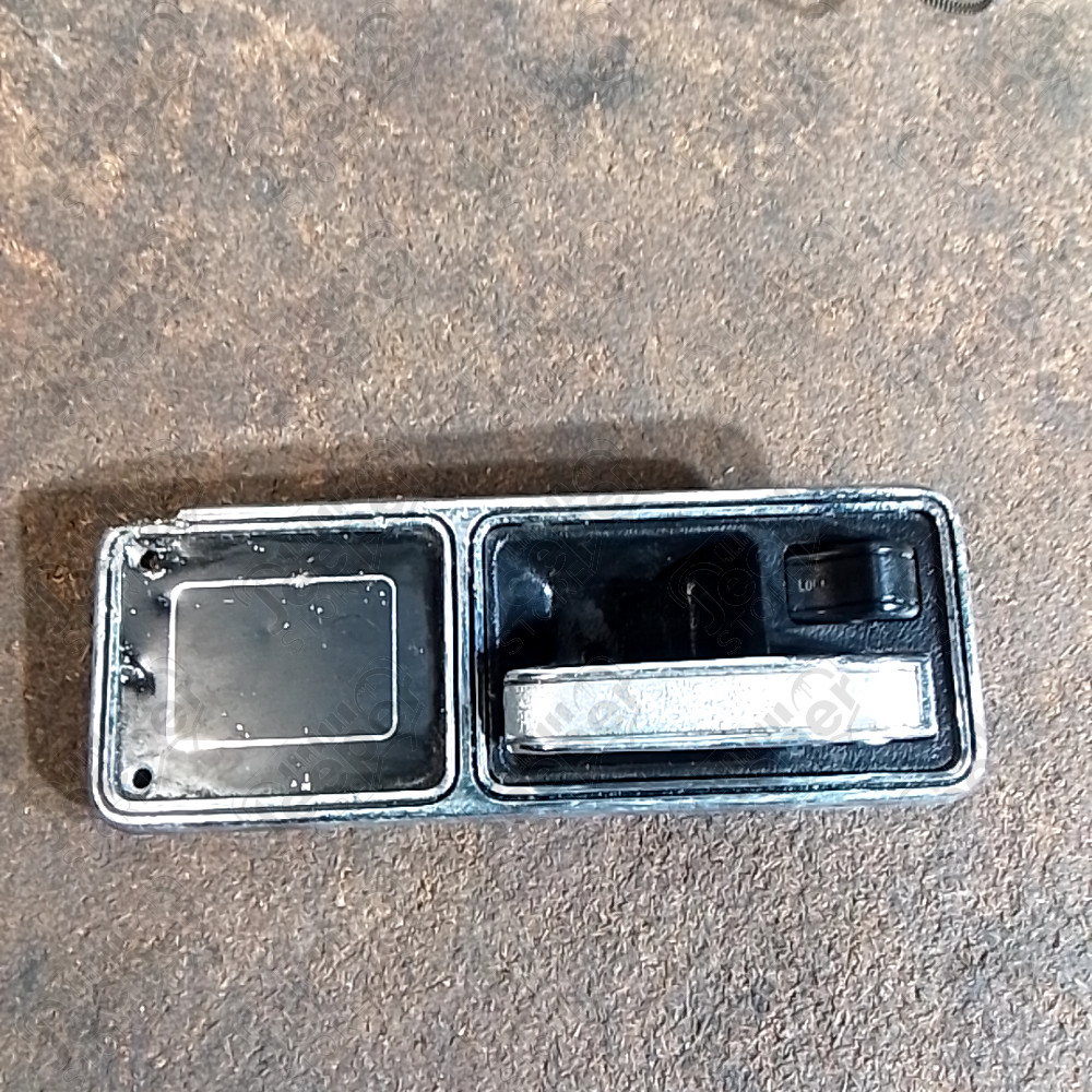 Occasion : Cache plastique + poignée intérieur porte avant droite pour Jeep Cherokee XJ