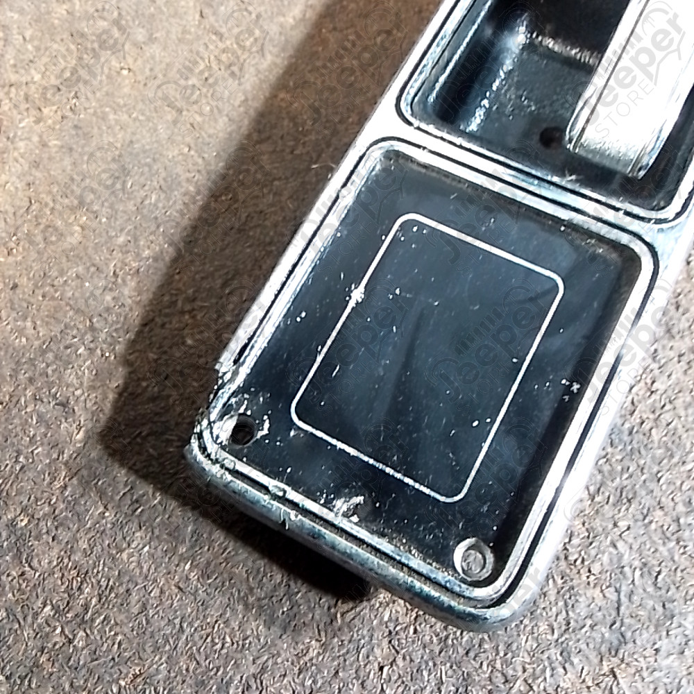 Occasion : Cache plastique + poignée intérieur porte avant droite pour Jeep Cherokee XJ