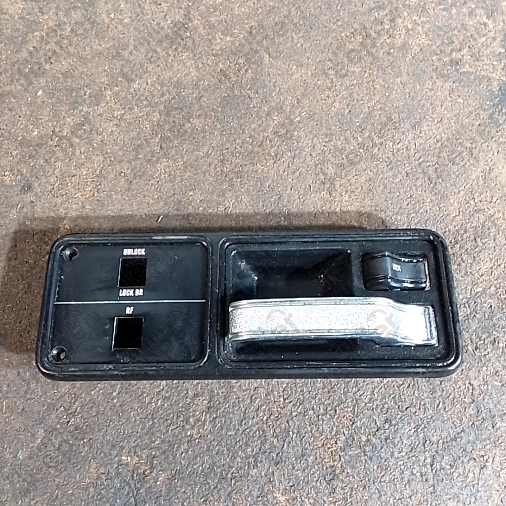 Occasion : Cache plastique + poignée intérieur porte avant droite pour Jeep Cherokee XJ