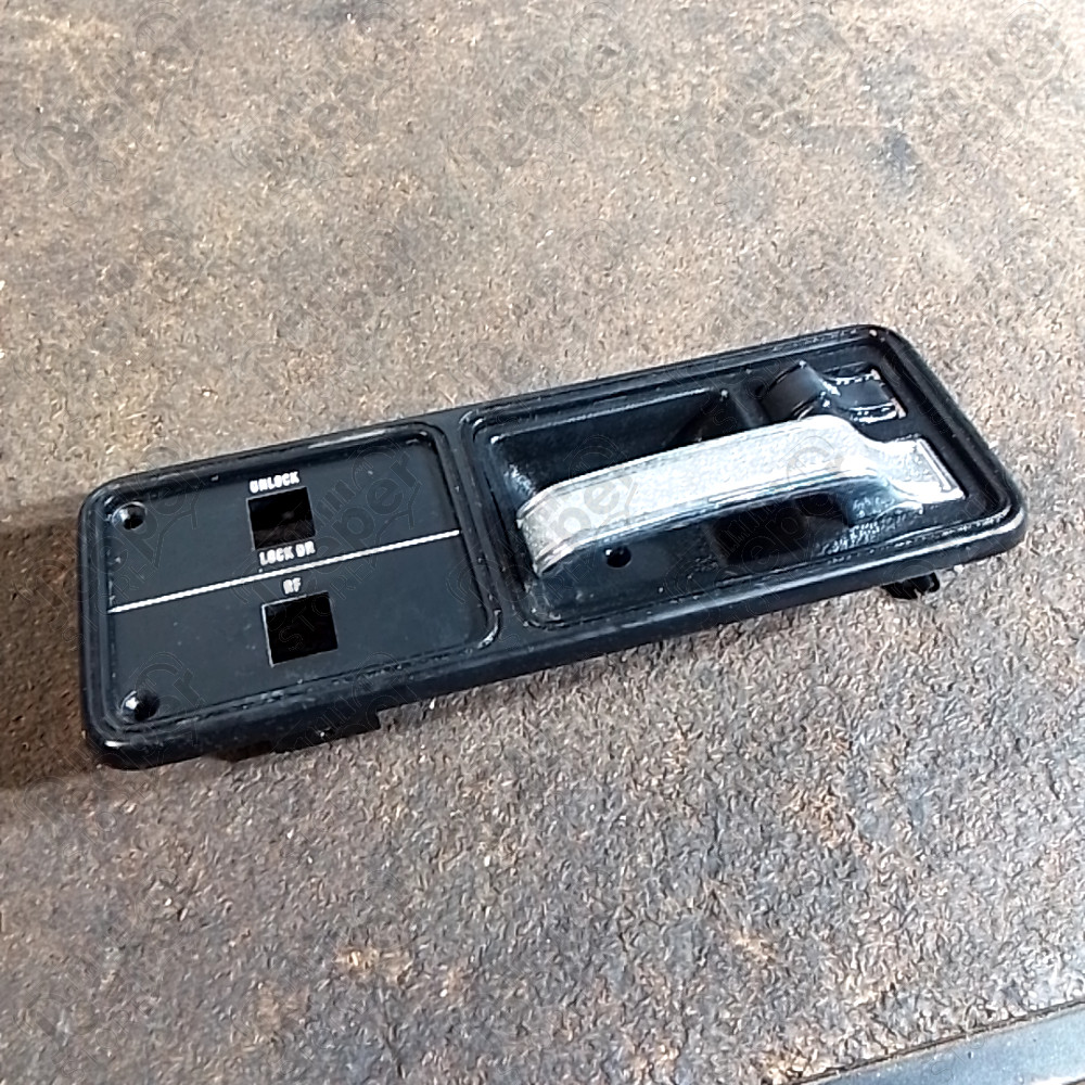 Occasion : Cache plastique + poignée intérieur porte avant droite pour Jeep Cherokee XJ