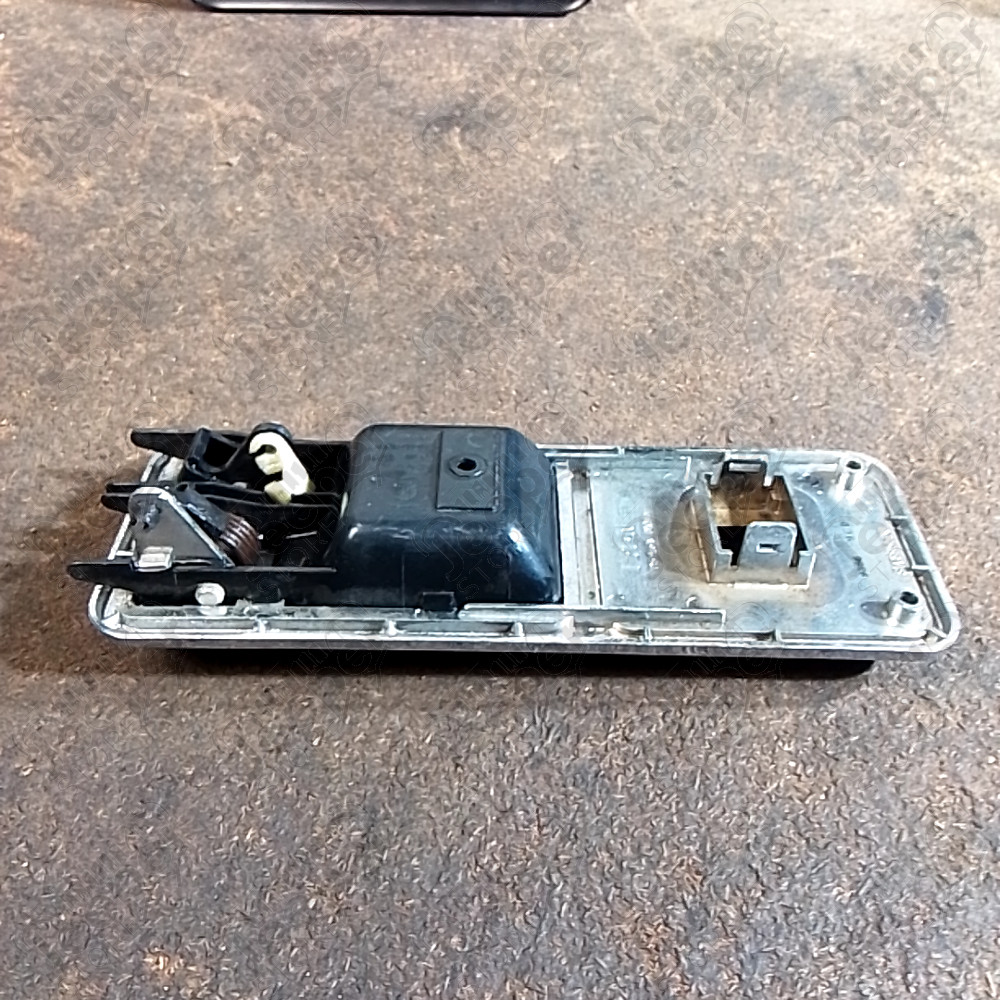 Occasion : Cache plastique + poignée intérieur porte arrière droit pour Jeep Cherokee XJ