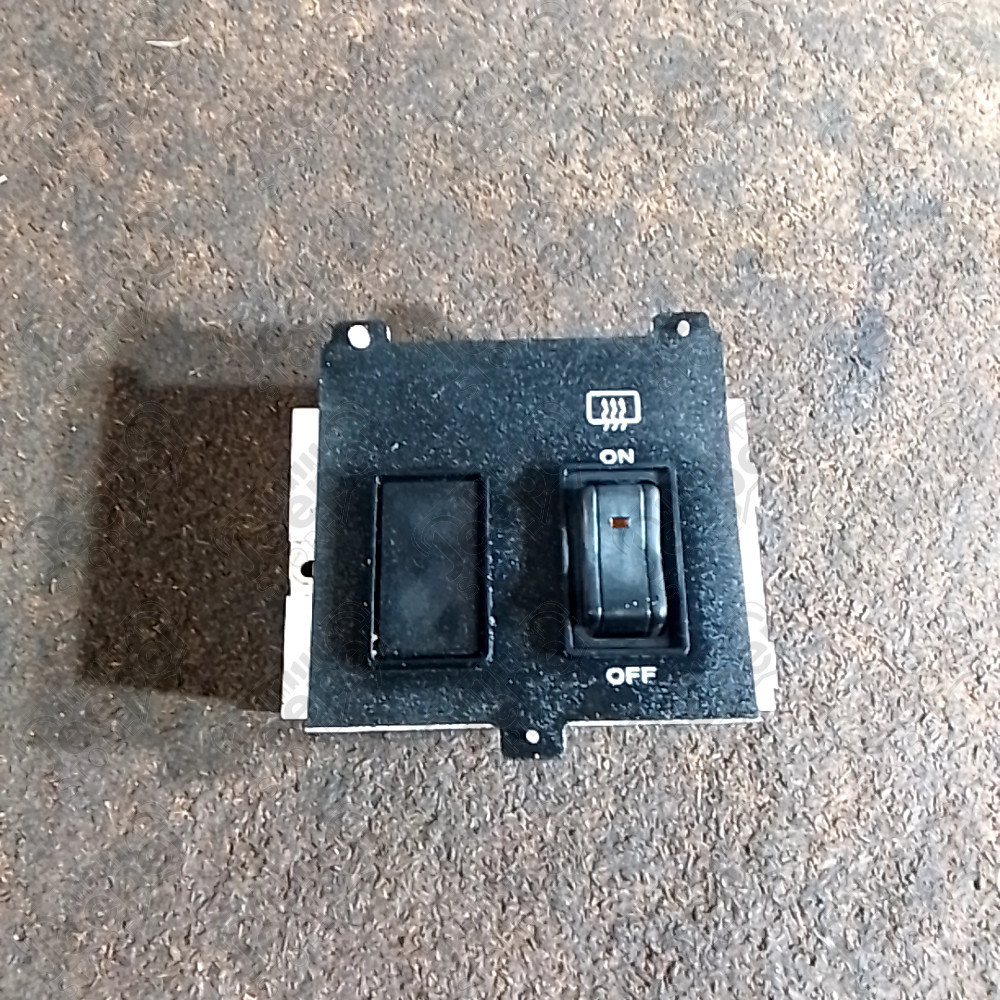 Occasion : Interrupteur tableau de bord pour dégivrage lunette arrière pour Jeep Cherokee XJ