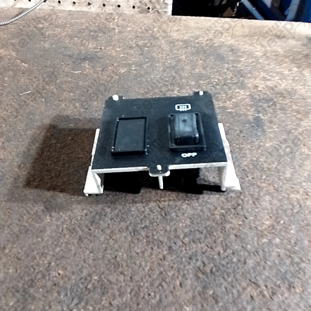 Occasion : Interrupteur tableau de bord pour dégivrage lunette arrière pour Jeep Cherokee XJ