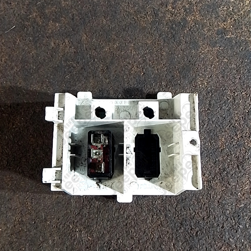 Occasion : Interrupteur tableau de bord pour dégivrage lunette arrière pour Jeep Cherokee XJ
