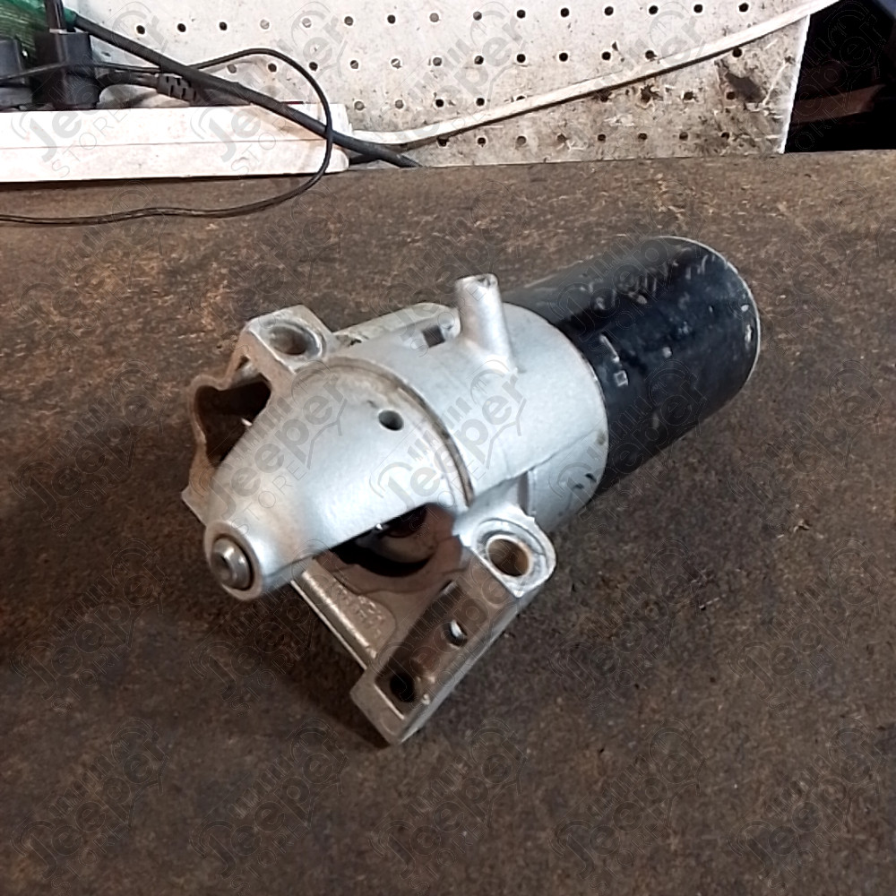 Occasion : Démarreur 9 dents pour 2,5L essence (solénoïde à changer) pour Jeep YJ, TJ, MJ, XJ