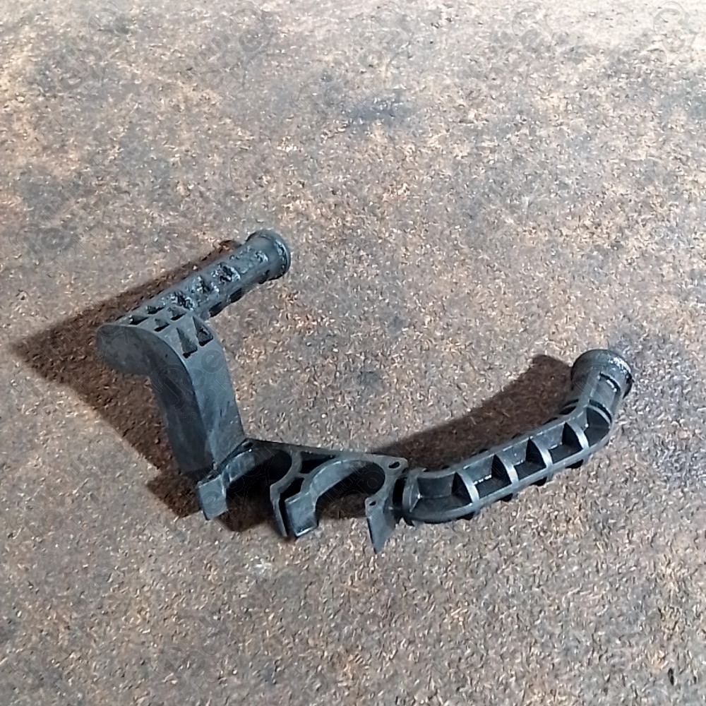 Occasion : Support de tuyaux de climatisation sur cache culbuteur pour Jeep Grand Cherokee WJ, WG