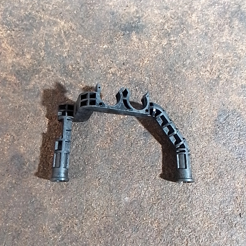 Occasion : Support de tuyaux de climatisation sur cache culbuteur pour Jeep Grand Cherokee WJ, WG