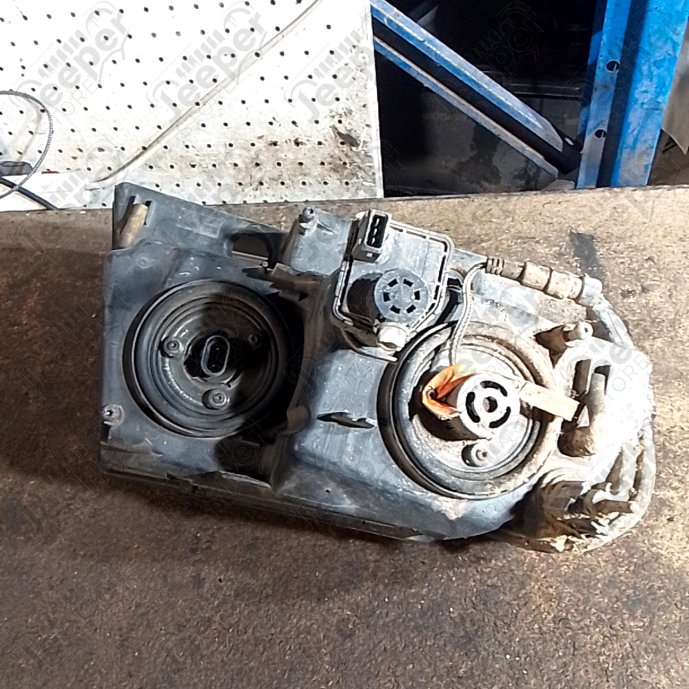 Occasion : Phare avant gauche version Europe pour Jeep Grand Cherokee WJ, WG