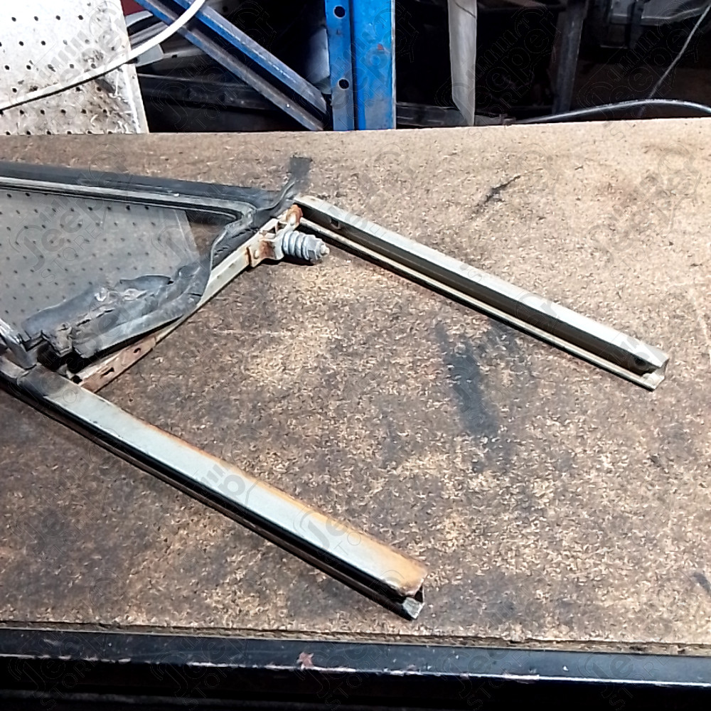 Occasion : Lot de 2 custodes pour Jeep divers