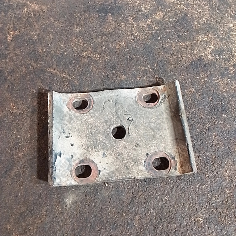 Occasion : Platine pour bride de lame arrière DANA 35 pour Jeep Cherokee XJ
