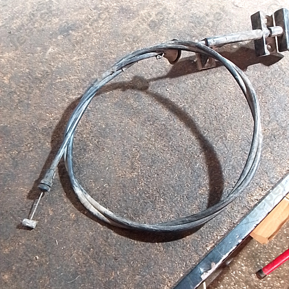 Occasion : Câble d'ouverture capot moteur pour Jeep Cherokee XJ