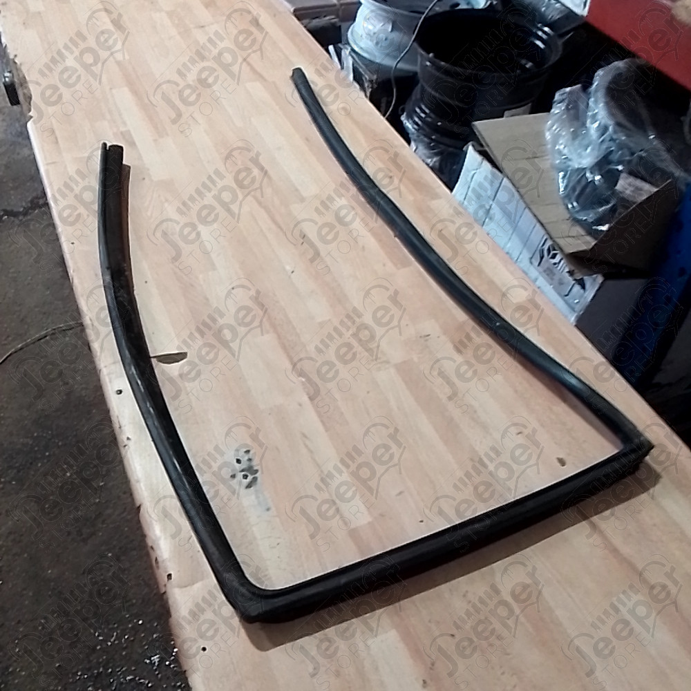 Occasion : Joint de vitre arrière droit pour Jeep Grand Cherokee WJ, WG