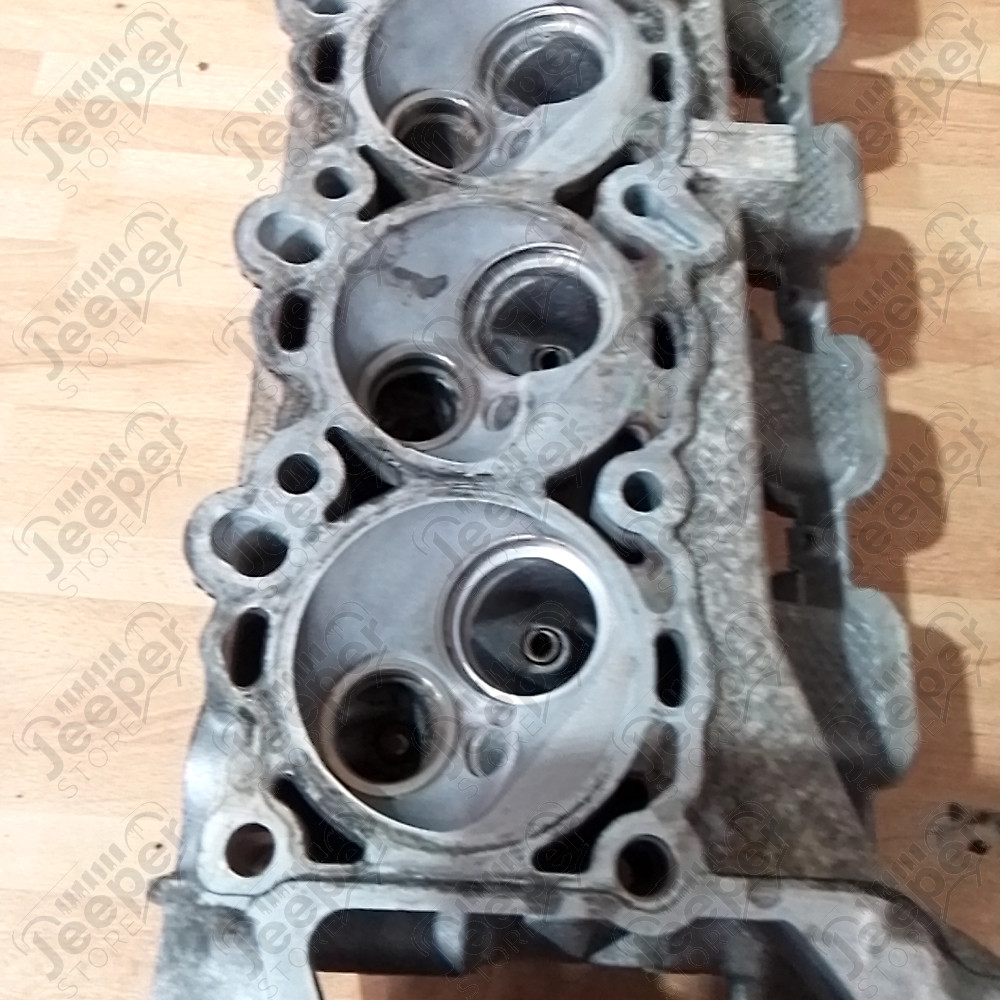 Occasion : Lot 2 culasses nues gauche et droite pour V8 4.7L (à refaire) pour Jeep Grand Cherokee WJ, WG
