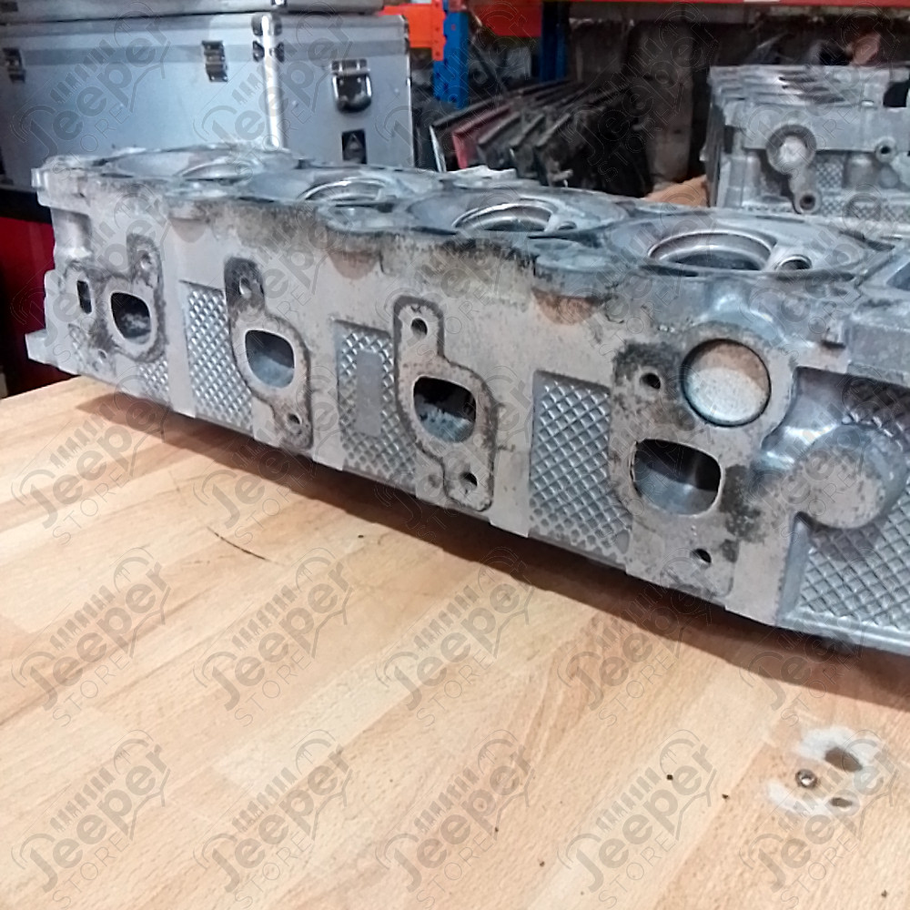 Occasion : Lot 2 culasses nues gauche et droite pour V8 4.7L (à refaire) pour Jeep Grand Cherokee WJ, WG