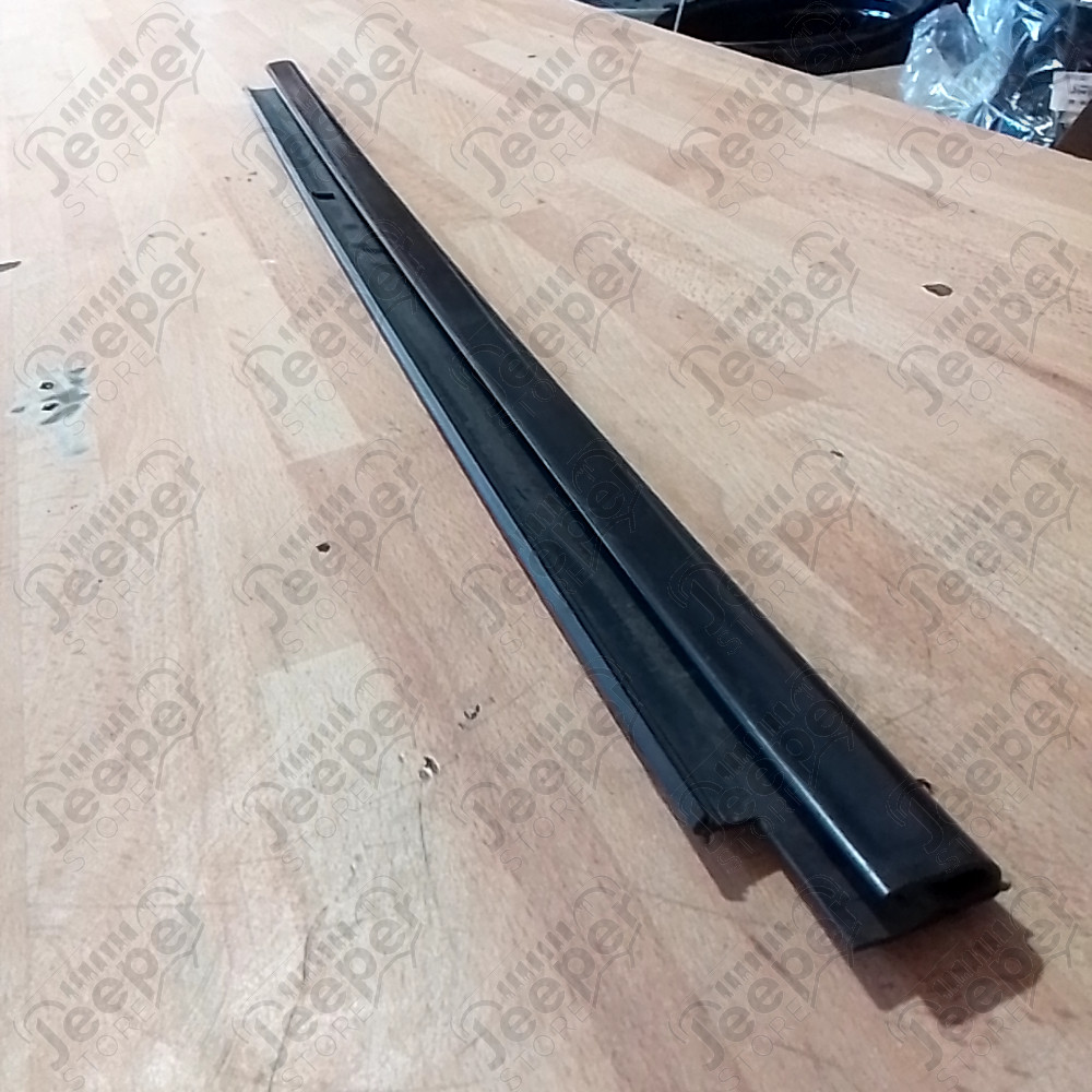 Occasion : Lèche vitre extérieur gauche pour Chevrolet Silverado 2500 HD 6.0L V8 Vortec - 2 portes
