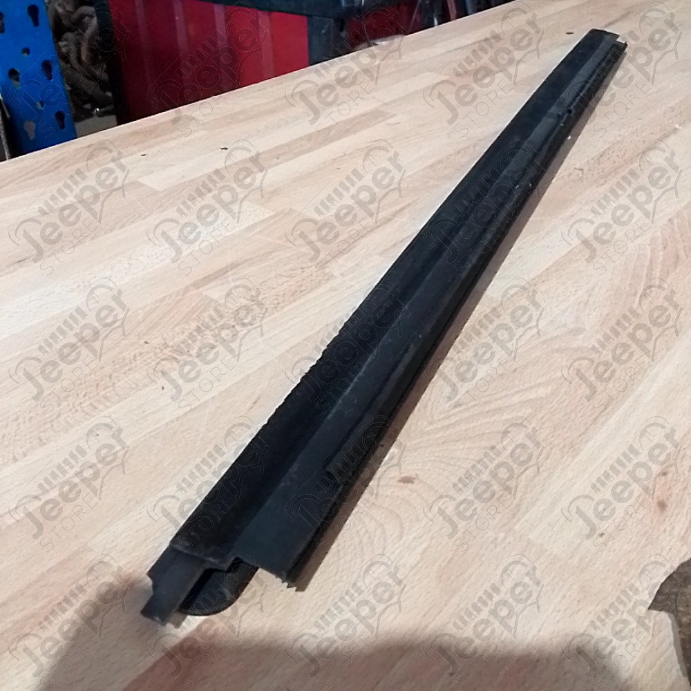 Occasion : Lèche vitre extérieur droit pour Chevrolet Silverado 2500 HD 6.0L V8 Vortec - 2 portes