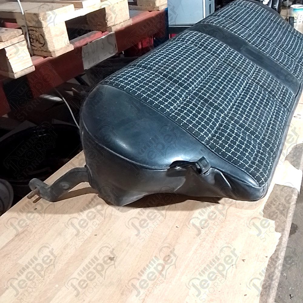 Occasion : Assise de banquette arrière en tissu/cuir noire et blanche pour Jeep Cherokee XJ