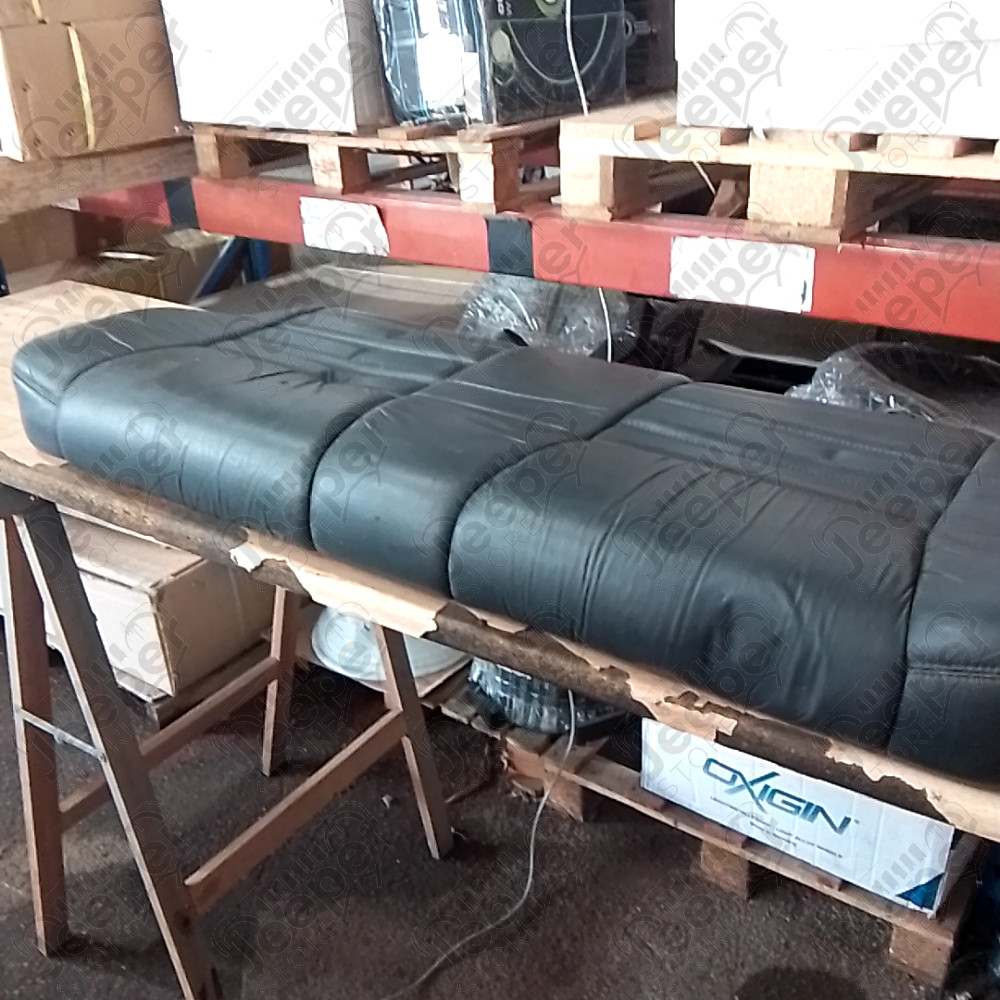 Occasion : Dossier de banquette arrière en cuir (noir) pour Jeep Cherokee XJ