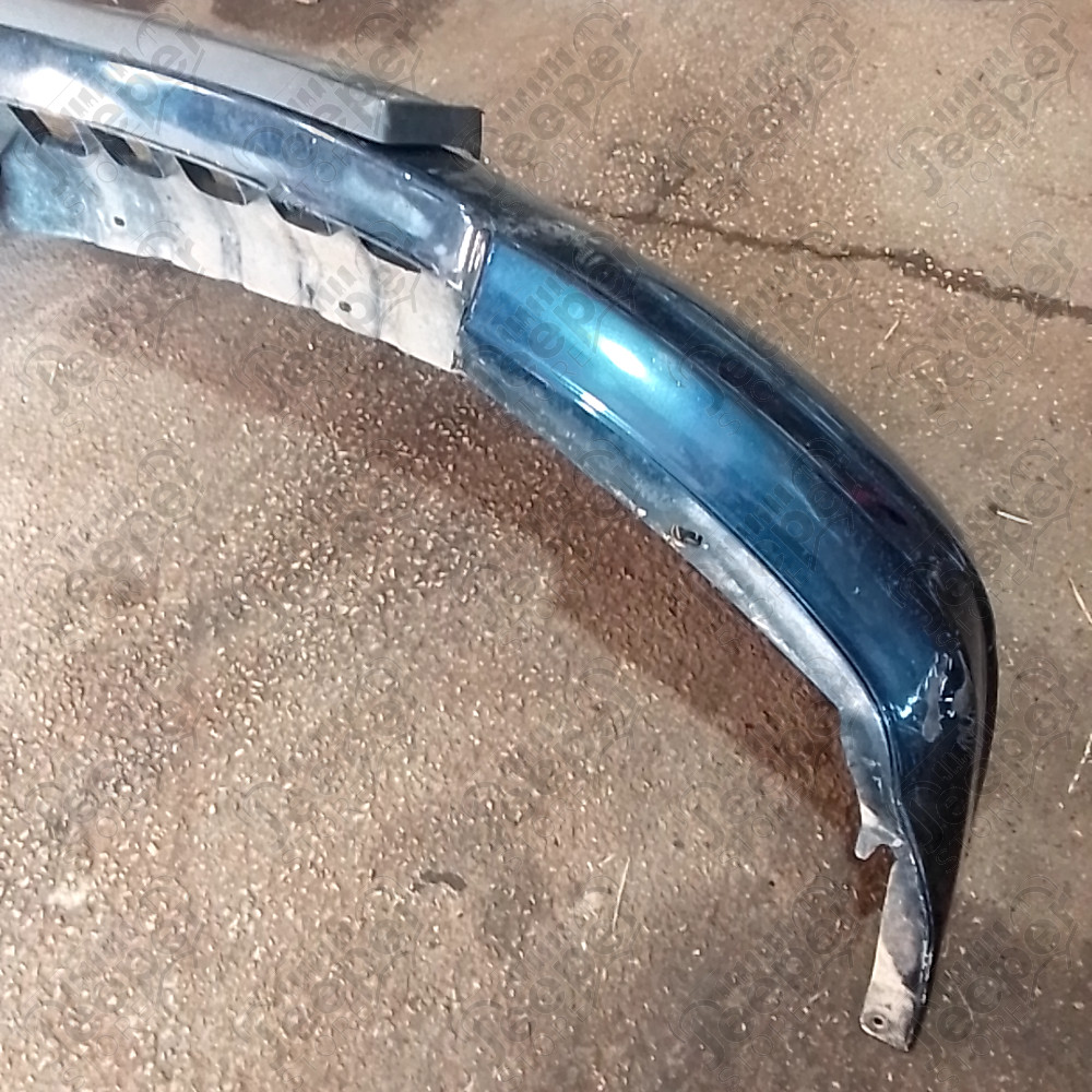 Occasion : Pare chocs avant bleu (calandre découpée) pour Jeep Grand Cherokee WJ, WG