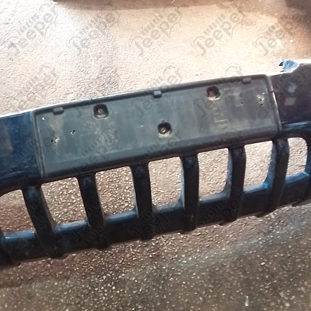 Occasion : Pare chocs avant bleu (calandre découpée) pour Jeep Grand Cherokee WJ, WG