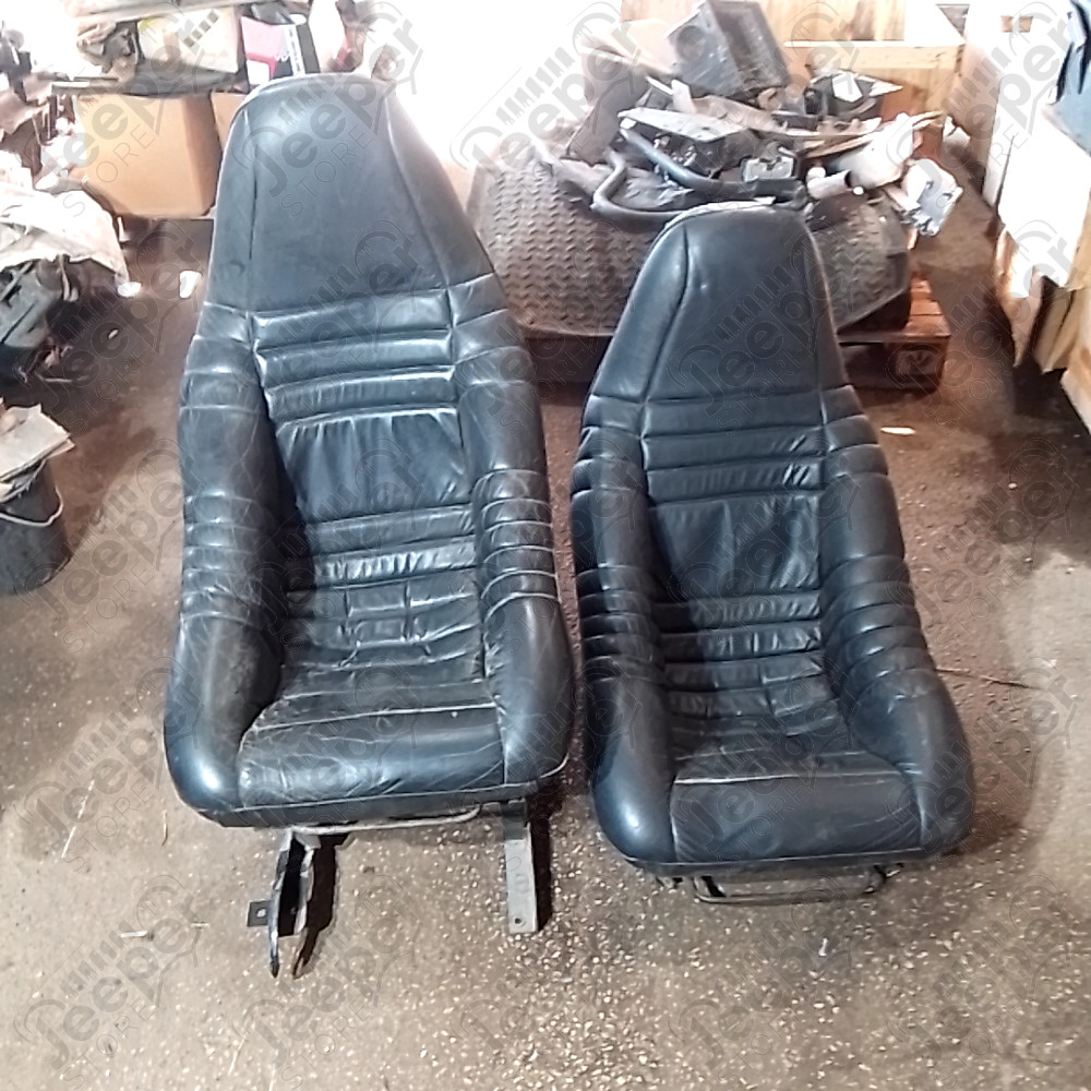 Occasion : Lot de 2 sièges baquets en cuir ou simili couleur noir pour Jeep divers