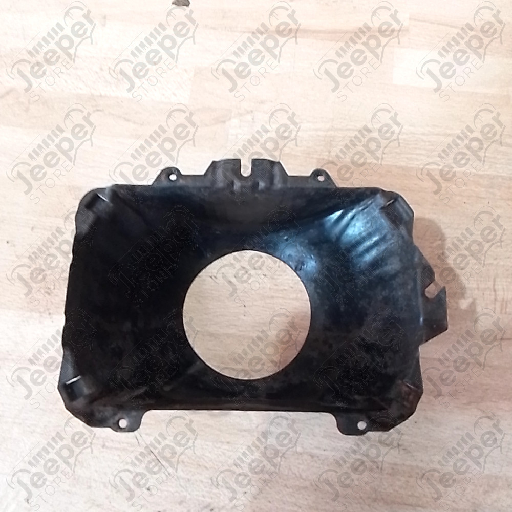 Occasion : Cuvelage pour phare avant gauche version europe pour Jeep Wrangler YJ